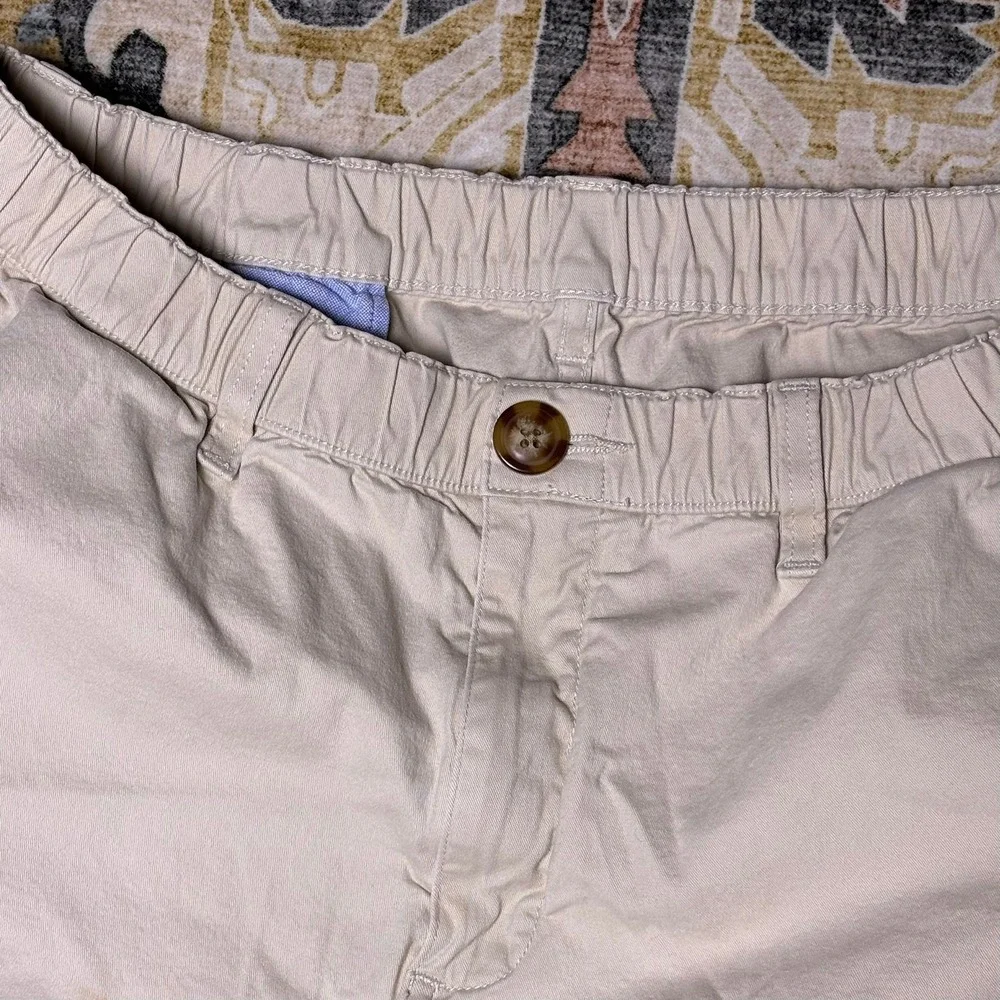 Chubbies Originals Mens Tan Khaki Elastic Waist Summer Shorts 5.5 Inseam Large